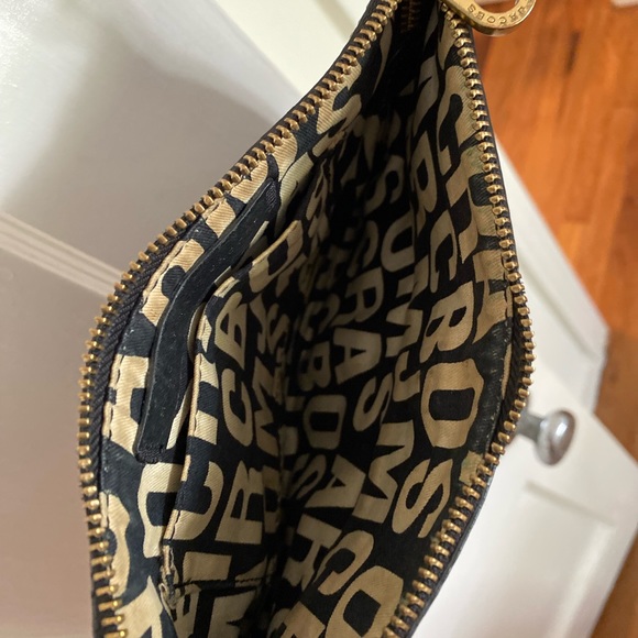 Marc by Marc Jacobs black leather cross body bag - Picture 4 of 4